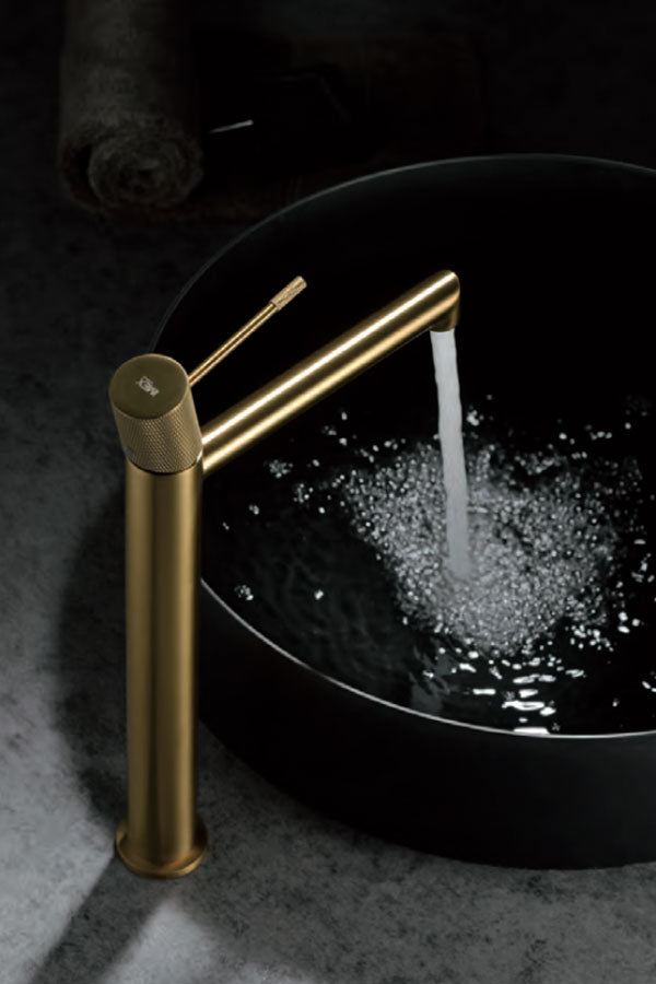 SINGLE-LEVER BASIN MIXER XL-SIZE WITH BRUSHED GOLD HIGH SPOUT